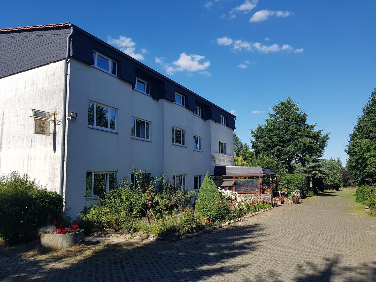 Landhotel Trampe Exteriör bild